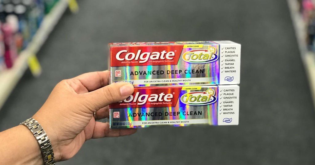 Pasta Colgate Total en CVS