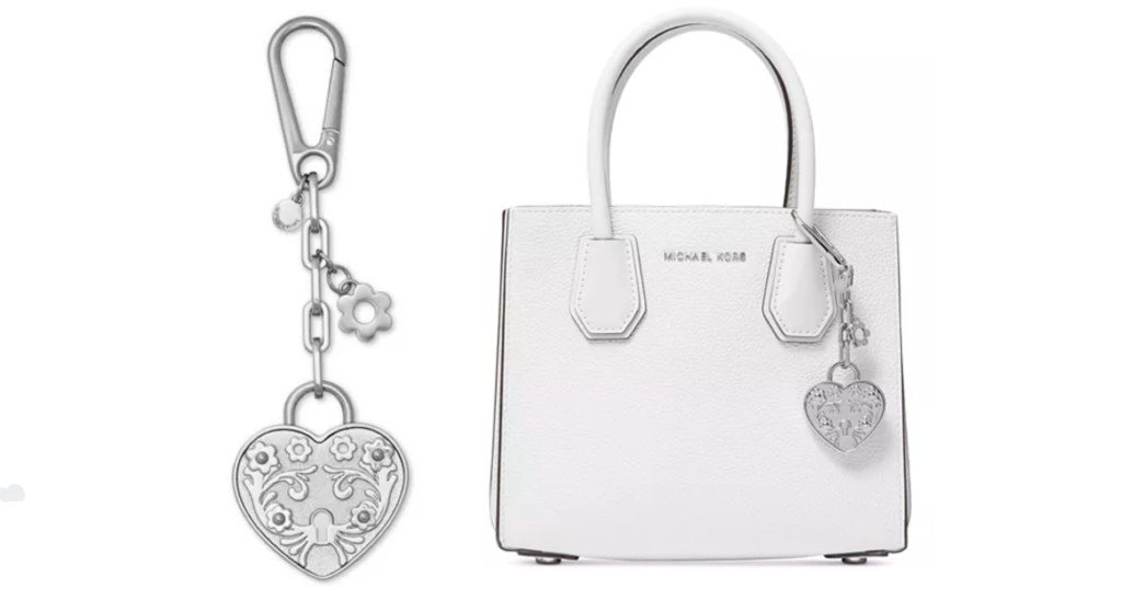 Michael Kors Metal Heart Lock Charm a solo $14.25 (Reg. $38) en Macys
