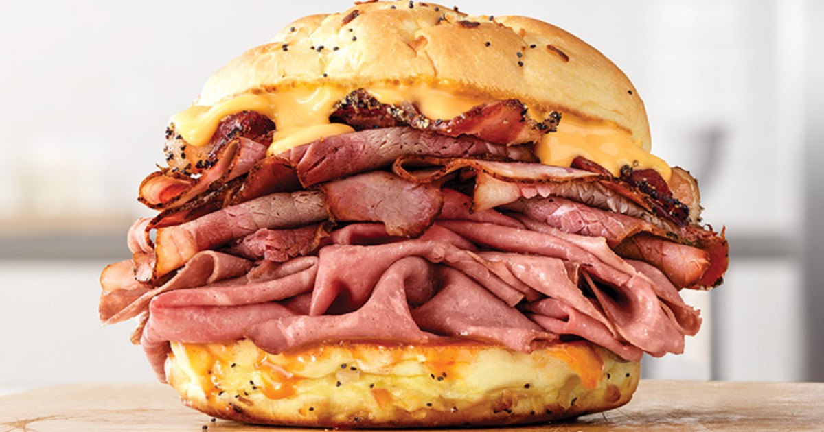 Sandwiches Clásicos de Carne Asada