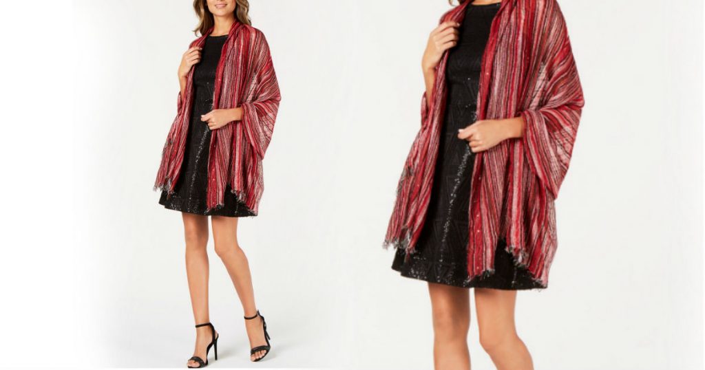 Cejon Metallic Railroad Striped Wrap en Macy's