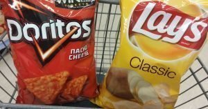 Papitas Lay's o Doritos