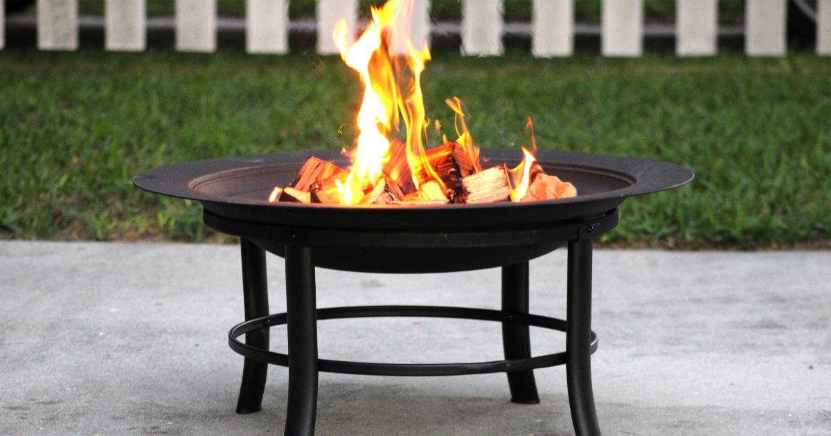 Fire Pit Mainstays de 28-In a SOLO $39 en Walmart (Reg. $48.30)