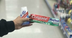 Pasta dental Colgate Max o 2in1