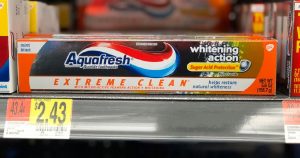 Aquafresh Extreme Clean en Walmart