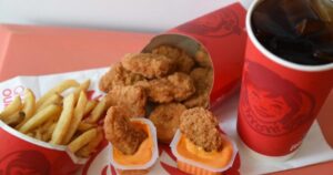 Nuggets de 10 Piezas GRATIS con Cualquier Compra en Wendy's