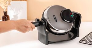 Wafflera Giratoria Bella en Stainless Steel