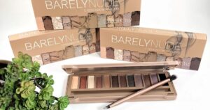 Barelynude Shadow Pallet en Jane
