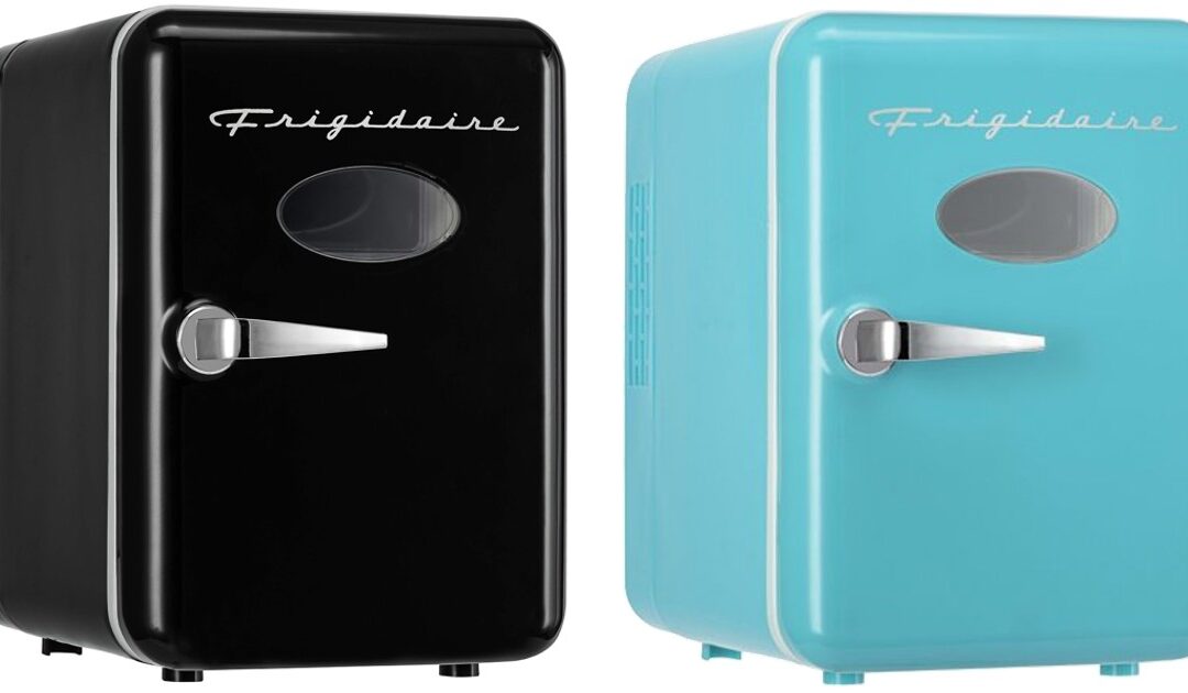 Mini Neveras Frigidaire Retro SOLO $22.48 en Walmart (Reg $40)