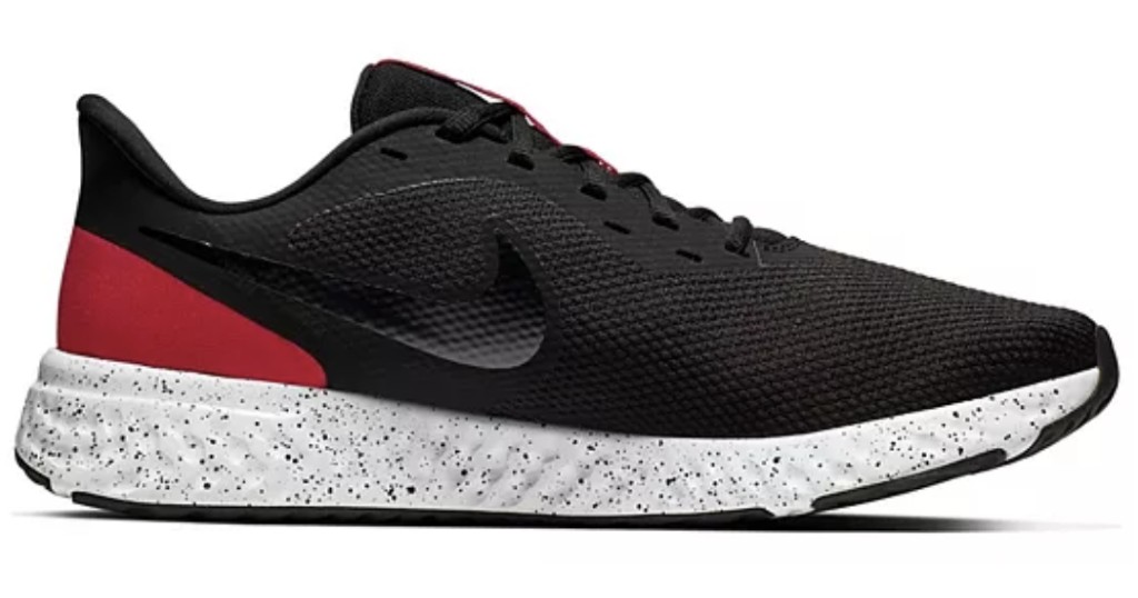 Tenis Nike Revolution 5