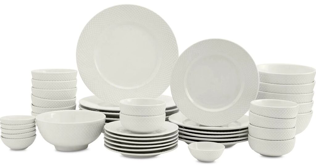 Vajilla Denmark Amelia de 42-Piezas en Macy's