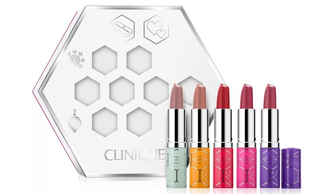 Clinique 5-Piezas Kisses Lipstick Set SOLO $20 en Macy’s (Reg $110)