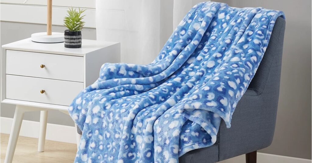 Manta-Martha-Stewart-Cheetah-Printed