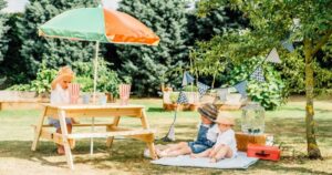 Mesa-Para-Picnic-Plum-Play-con-Sombrilla