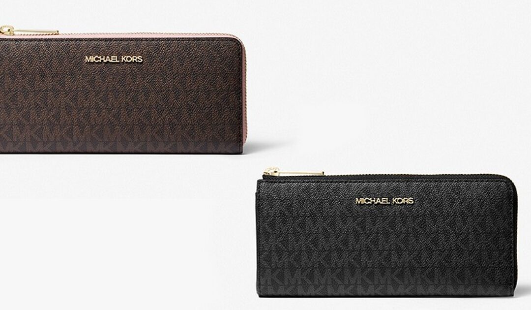 Michael Kors Jet Set Travel Large Logo Quarter-Zip Wallet SOLO $44.25 (Reg $278)