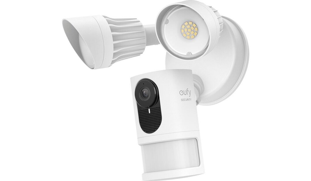 Cámara de Vigilancia eufy Security con Reflector 2K a solo $99.99 en Best Buy (Reg. $200)