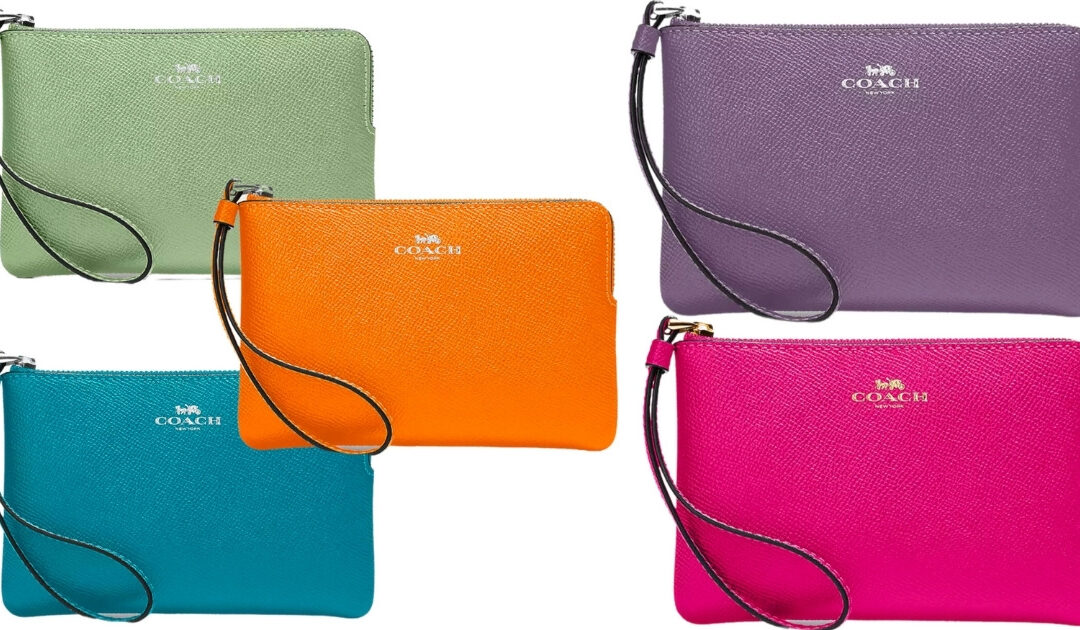 Coach Corner Zip Wristlet SOLO $26.40 (Reg $88)