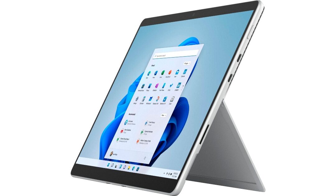 Microsoft Surface Pro 8 Touch Screen 13-In Intel Core i5 SOLO $699.99 en Best Buy (Reg. $1,100)
