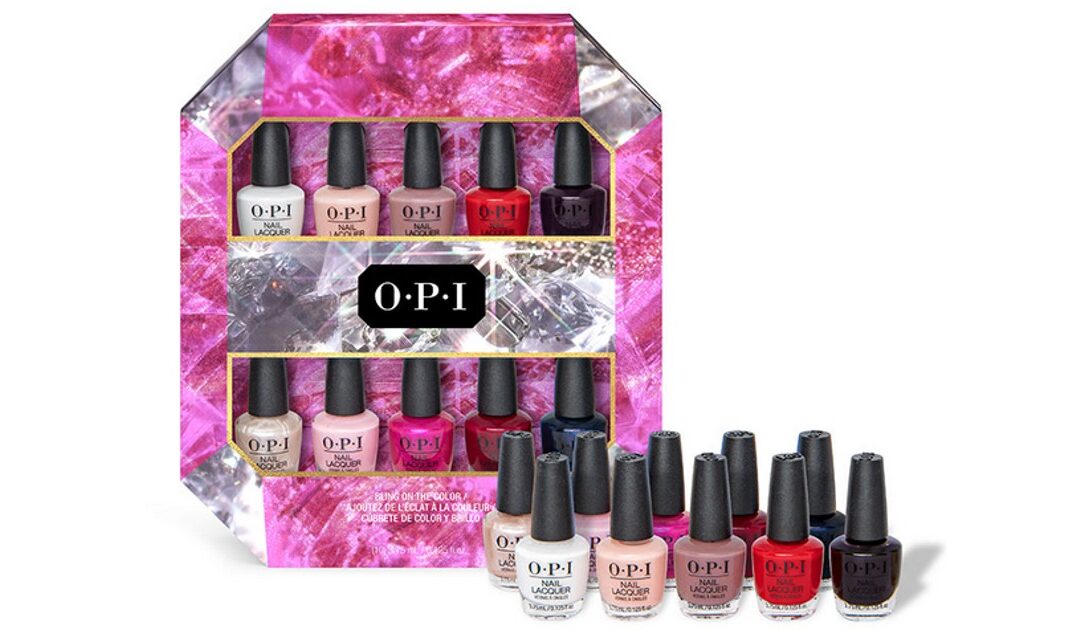 Set de Regalo OPI 2022 de 10-Piezas Mini Nail Polish Collection SOLO $17.98 (Reg $30)