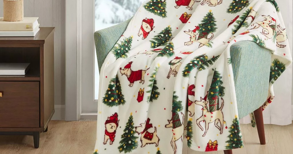 Frisa-Charter-Club-Cozy-Plush-Throw-50-x-70