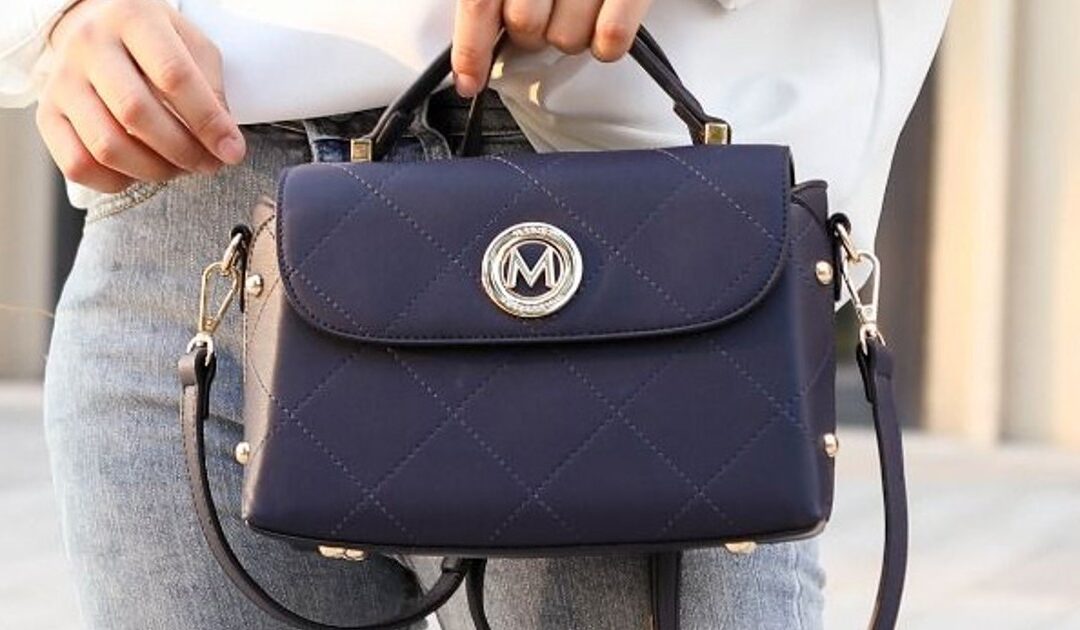 MKF Collection Tyra Disco Bag SOLO $39.80 (Reg $199) + Envío Gratis