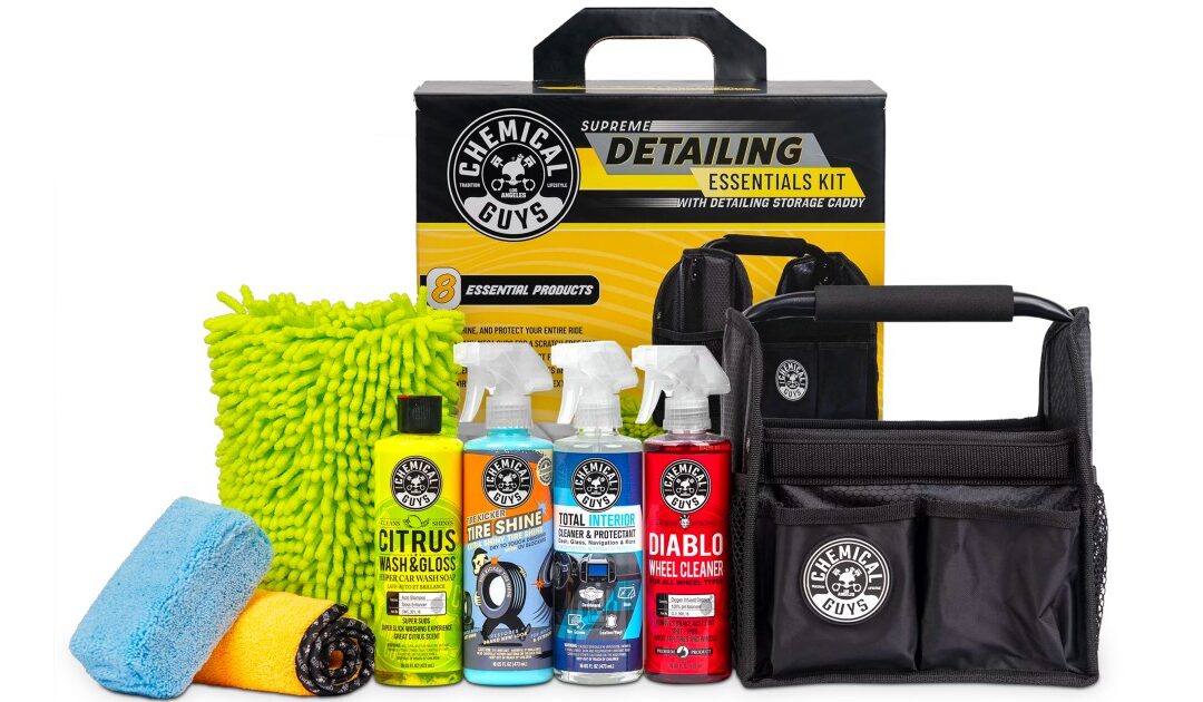 Chemical Guys Detailing Essentials Kit de 8-Piezas SOLO $29 (Reg $85)