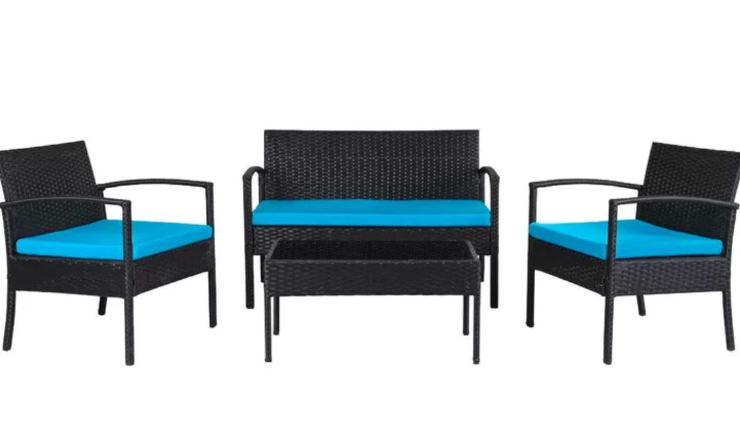Set de Patio Winston Porter Carlyssa Polyethylene Wicker 4 Piezas a SOLO $183.99 (Reg. $537)