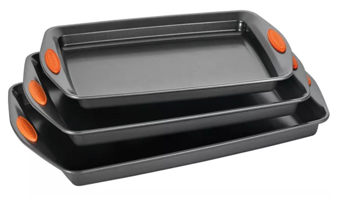 Set para Hornear De 3-Piezas Rachael Ray a solo $25.49 en Macy’s (Reg. $50)