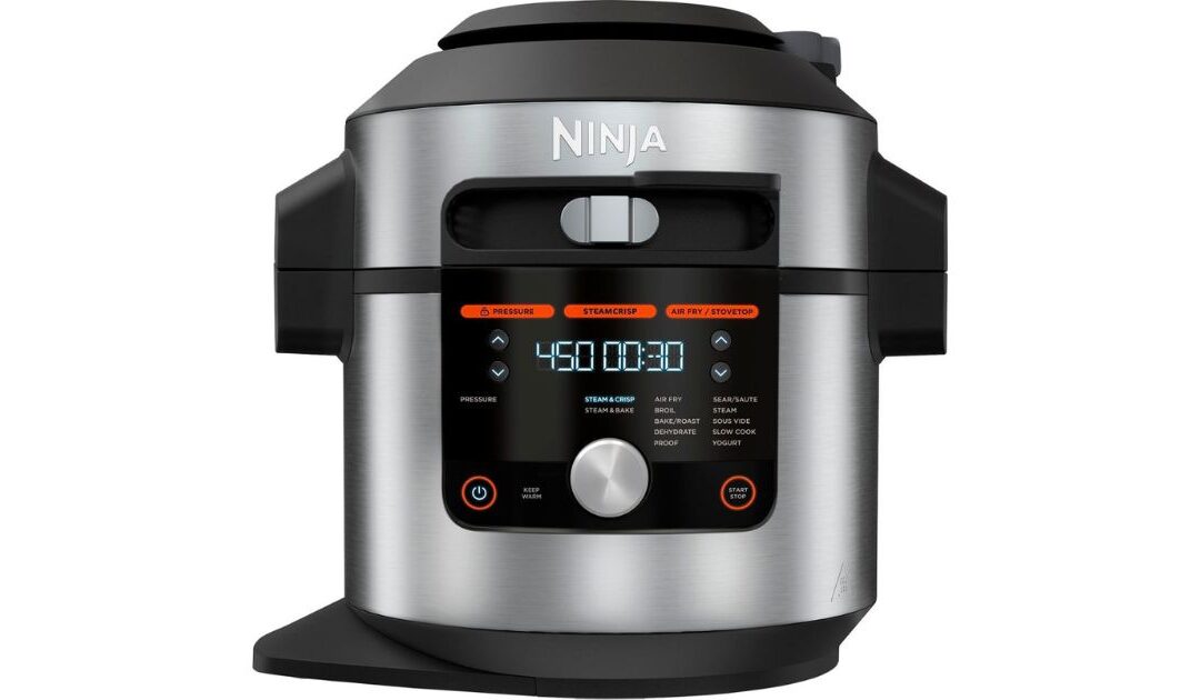 Olla a Presión y Freidora de Vapor XL con Tapa Inteligente Ninja Foodi 14-en-1 8-qt SOLO $149.99 (Reg. $280)