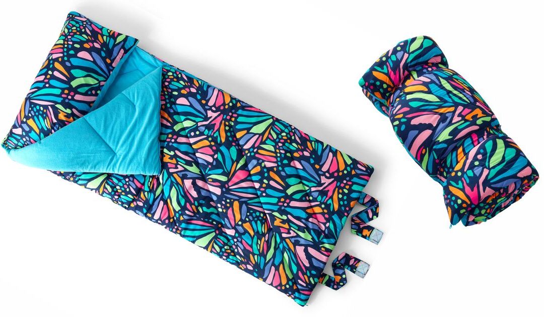 Sleeping Bag con Almohada Integrada Landsend a solo $27.99 (Reg. $92.95)