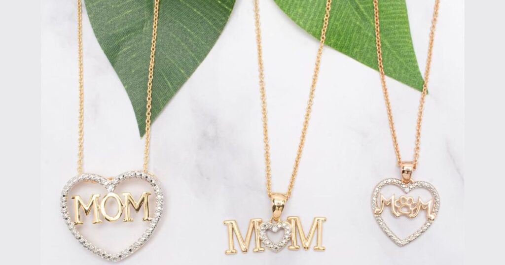 Collares-Diamond-Accent-Mom-Heart