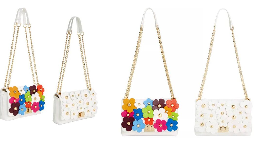 Carteras INC International Concepts Soft Ajae Flower Small Shoulder Bag a solo $44.30 (Reg. $69.50)
