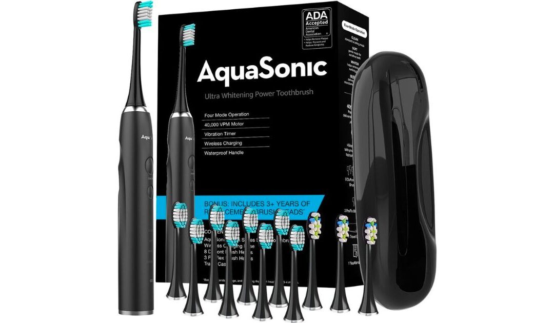 AquaSonic UltraSonic ToothBrush Ultimate Bundle SOLO $34.95 en Best Buy (Reg. $50)