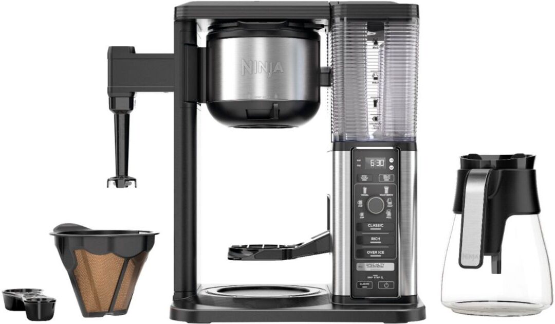 Cafetera Ninja 10-Tazas con Vaporizador y Jarra de Vidrio SOLO $109.99 en Best Buy (Reg. $170)