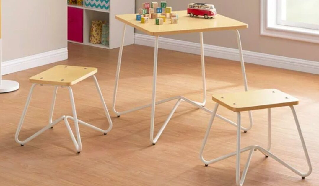 Set de Mesa y Sillas Mainstays SOLO $55 (Reg $127)