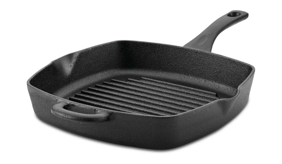 Ayesha Curry 10-In Cast Iron Square Grill Pan a solo $29.99 en Macy’s (Reg. $67)