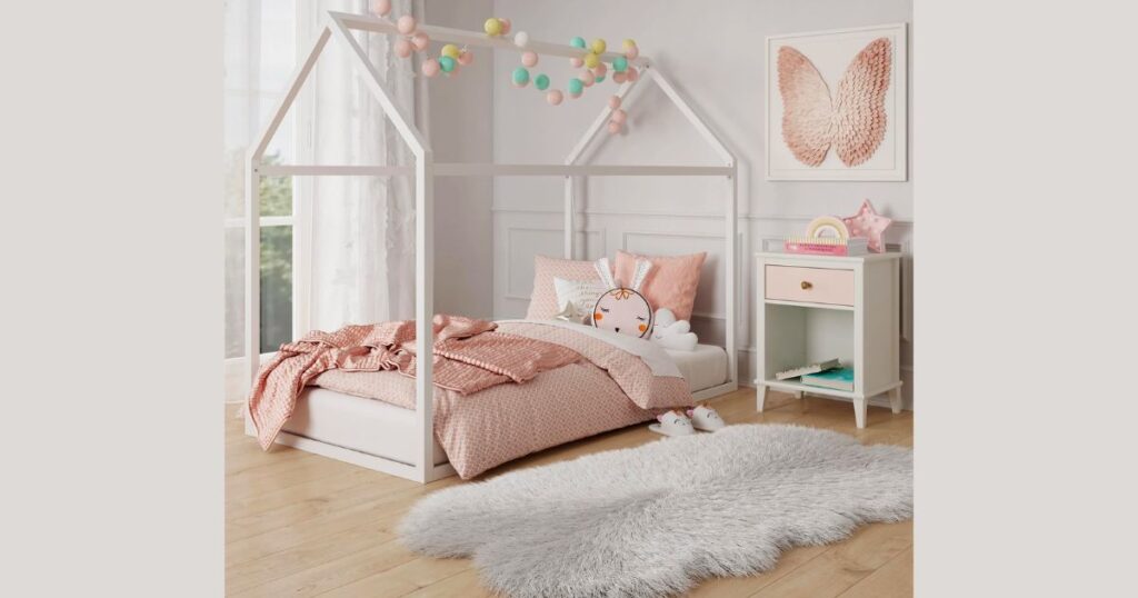 Cama-Little-Seeds-Montessori-House