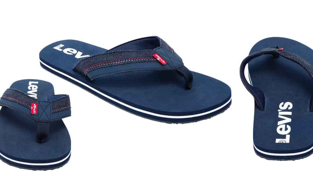 Levi’s Wordmark Slip On Thong Flip Flops a solo $16.99 (Reg. $25)