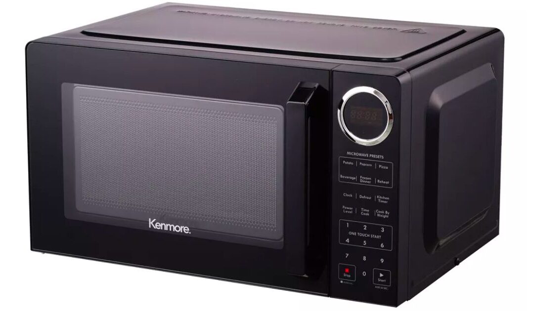 Microondas Kenmore 0.9 Pies Cúbicos SOLO $54.99 en Target (Reg. $80)