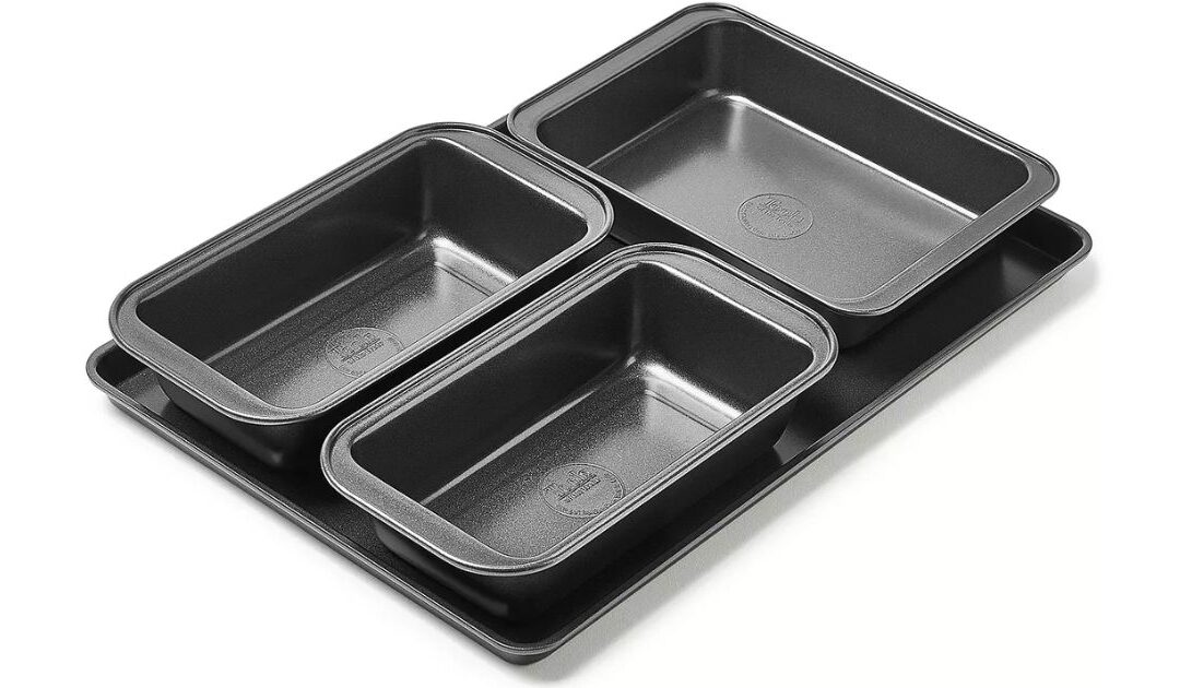 Set de 4 Sartenes para Hornear Tools of the Trade a solo $14.93 (Reg. $50)