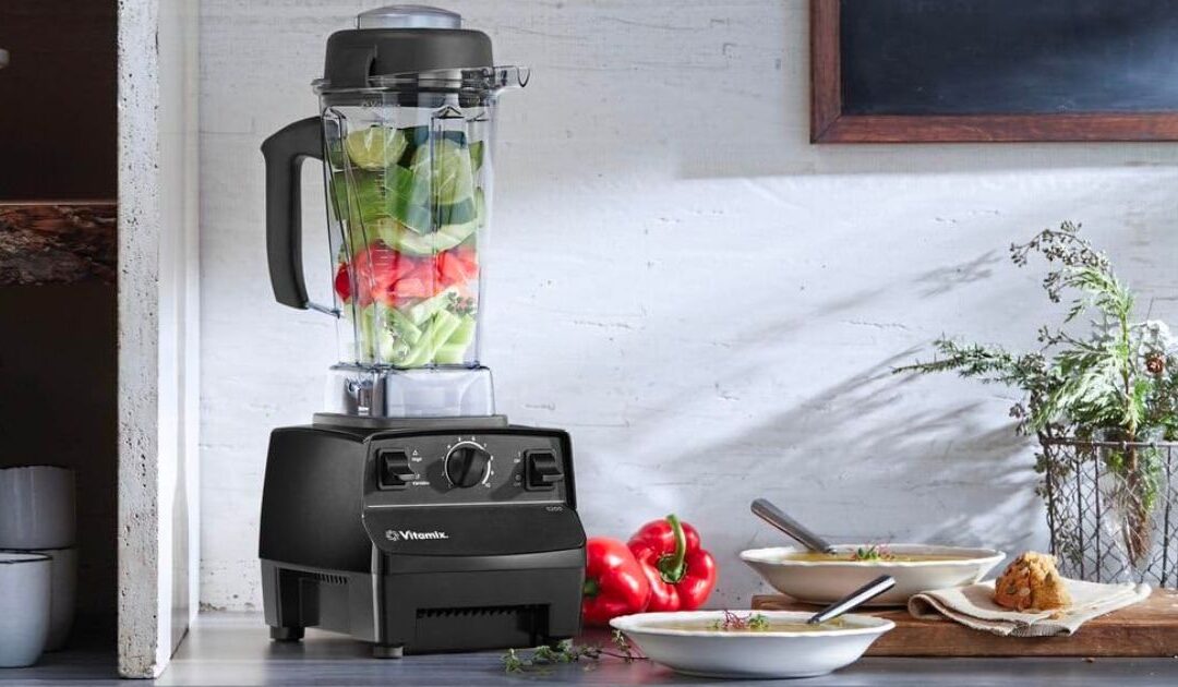 Vitamix 5200 Blender SOLO $299.95 (Reg. $550)