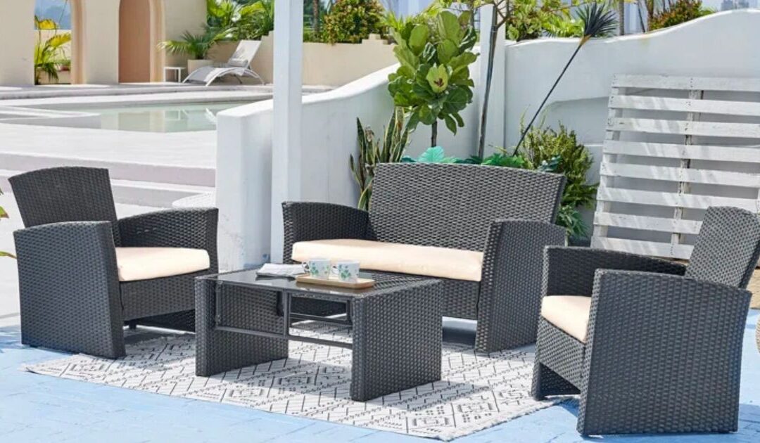Set de Patio Para 4-Personas Vilfrido SOLO $169.99 (Reg $436)