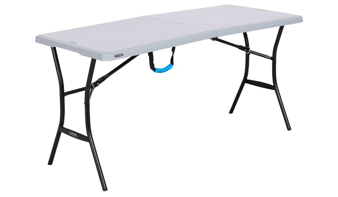 Mesa Plegable Lifetime de 5-Pies SOLO $44.98 en Walmart (Reg. $54)