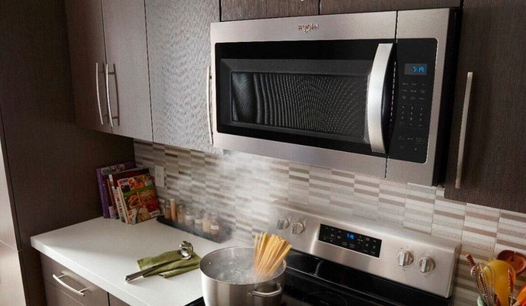 Microondas Whirlpool 1.7 Cu. Ft. SOLO $179.99 (Reg. $360)