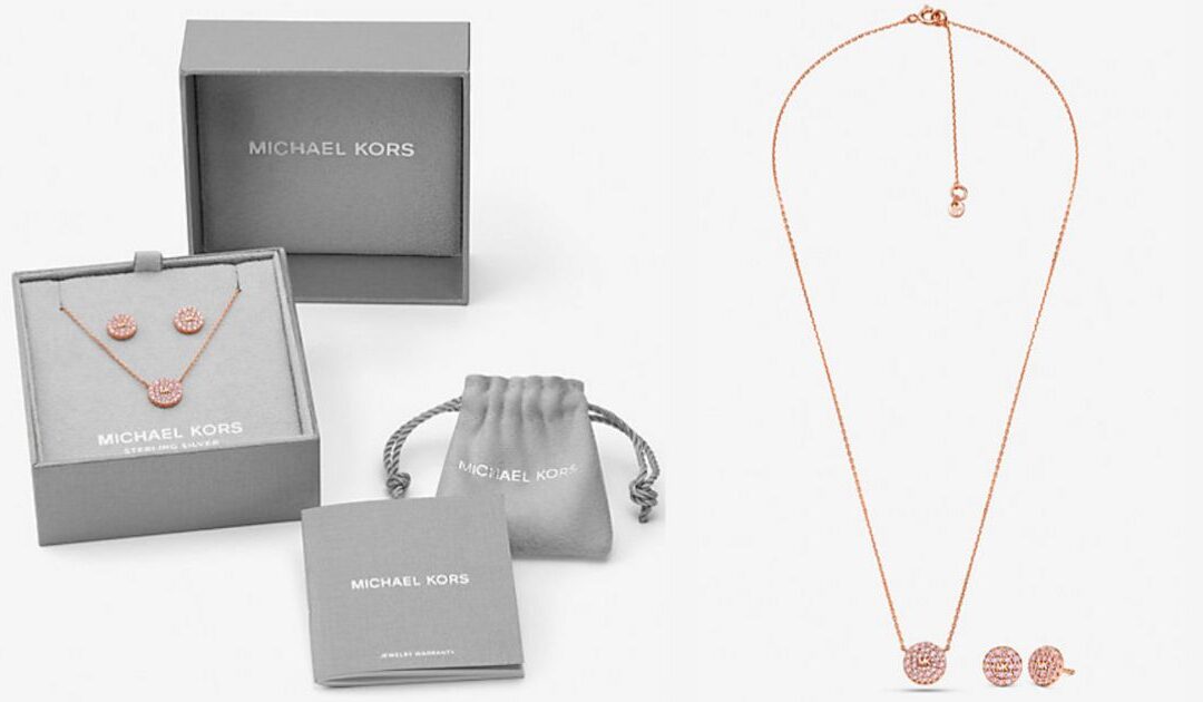 Set de Collar y Aretes Michael Kors en Rose Gold SOLO $74.25 (Reg. $225)