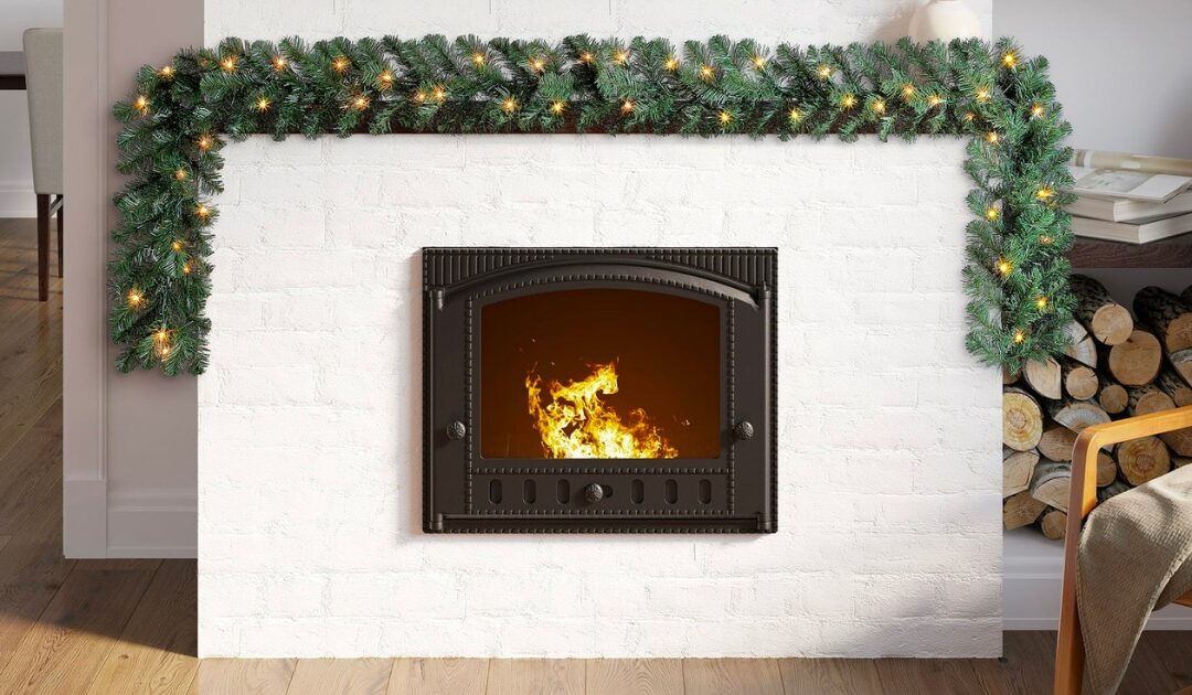 Pre-Lit Napa Artificial Christmas Garland SOLO $7.24 (Reg $15)
