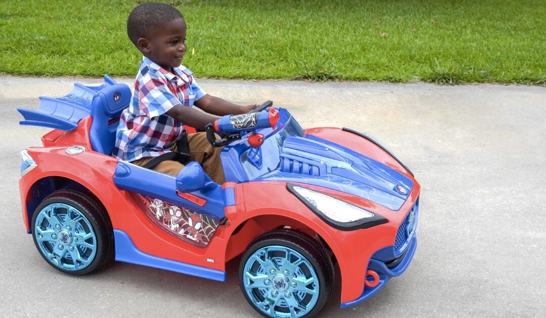 Spider-Man 6-Volt Super Car Ride-On SOLO $99 (Reg $179)