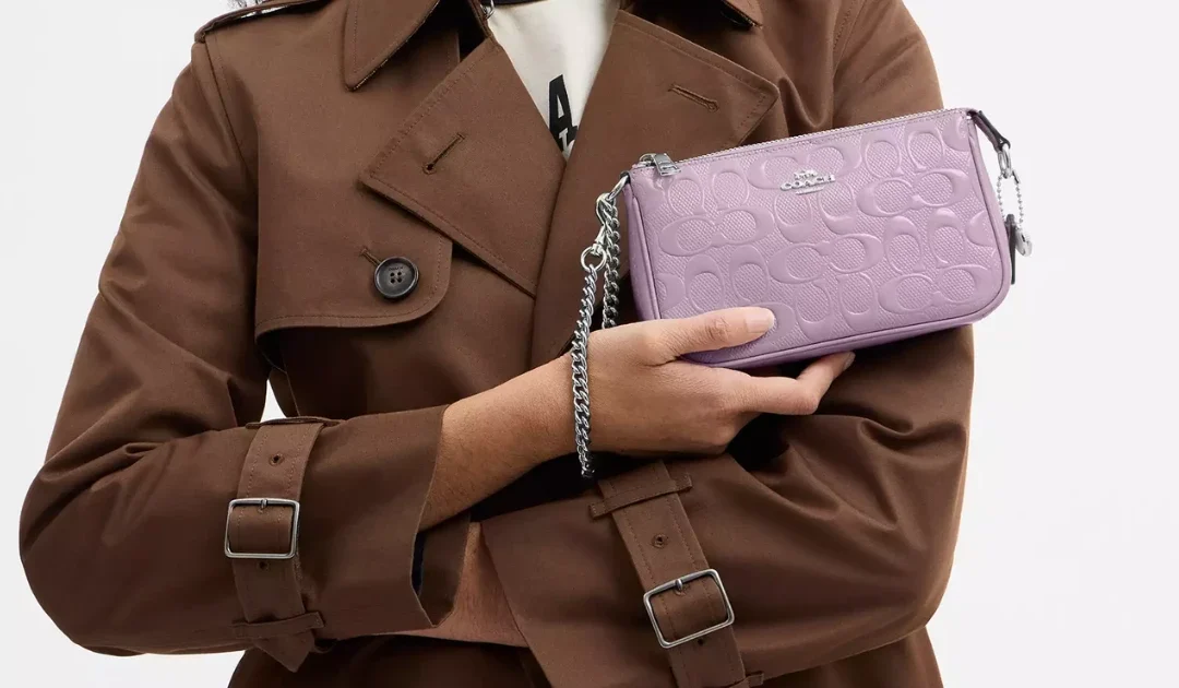 Coach Outlet Nolita 19 In Signature Canvas SOLO $75 (Reg $188)