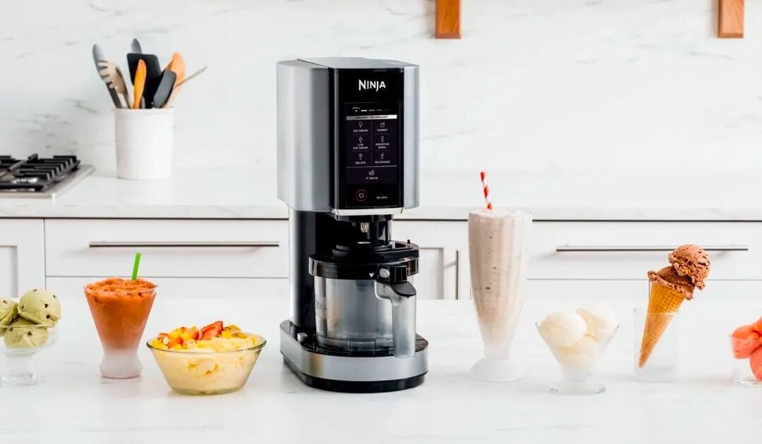 Ninja CREAMi 7-in-1 Frozen Treat Maker Con Extra Pintas SOLO $149.98 (Reg $260)