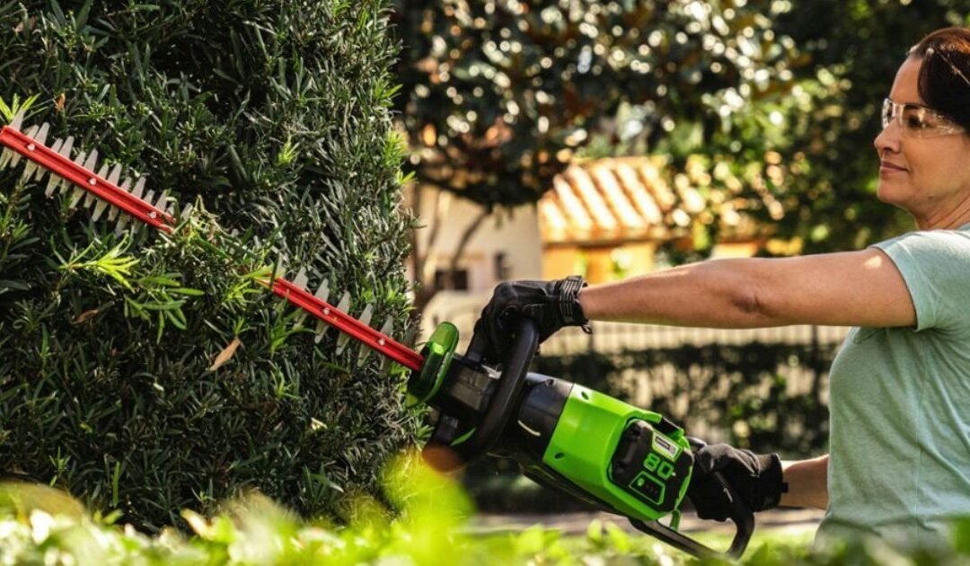 Greenworks Brushless Hedge Trimmer 80-Volt 26-In SOLO $174.99 (Reg. $250)
