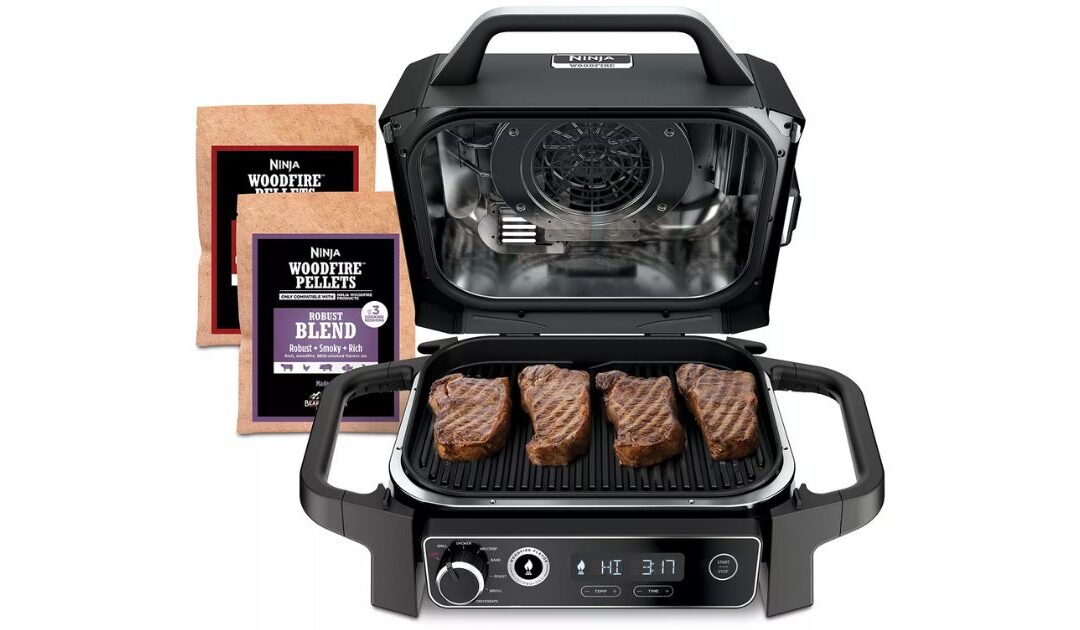 NINJA Woodfire Outdoor Grill & Smoker 7-in-1 a solo $299.99 en Macy’s (Reg. $370)